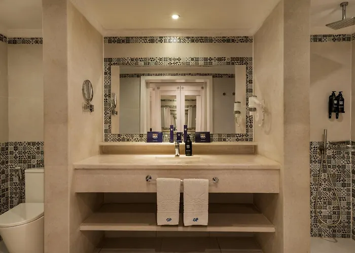 Grand Palace - Couples Only 18 Years (adults Only) 5*