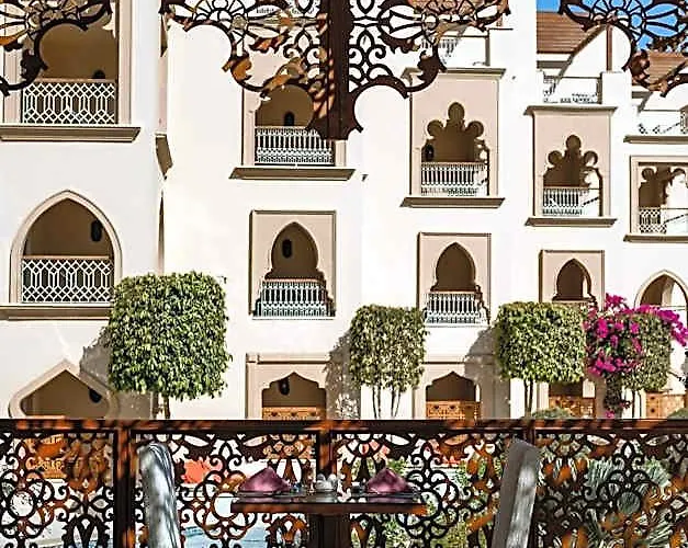 Grand Palace - Couples Only 18 Years (adults Only) Hurgada